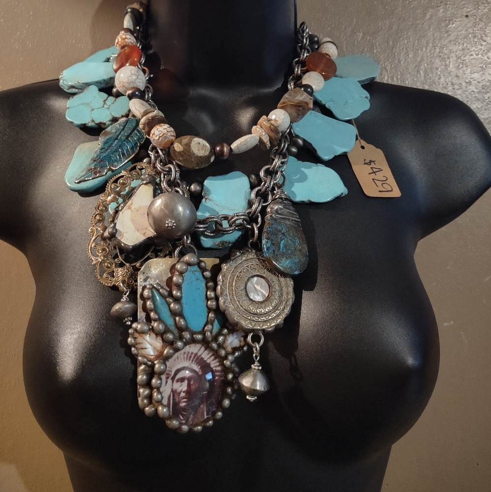 Western Rustic necklace nwt